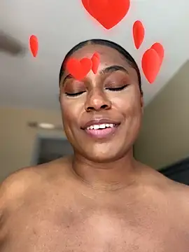CandyLuxxxx webcam