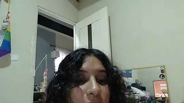 AlinaWoolf_ webcam