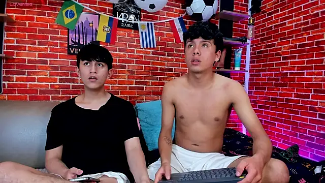 Hoot_boyss_ webcam