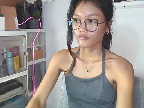 Watch skinny_gracie live on EroticFlix - High definition streams