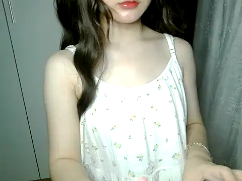 _Shizukaa_ live cam on StripChat
