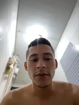 Boy_hot- live cam on StripChat