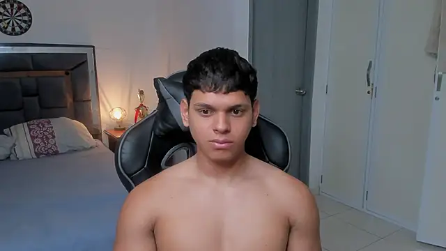 stefan_leenox - Stefan_leenox's free webcam - UK Sex Cams