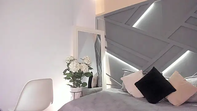 madydoll_ live cam on StripChat