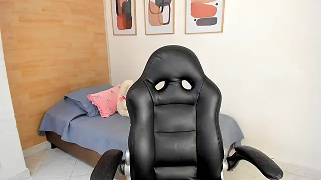 renee_shelby_ webcam