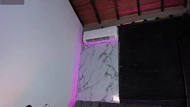 zamanthaa webcam