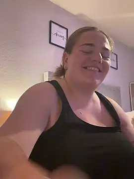 Bustygem_ webcam