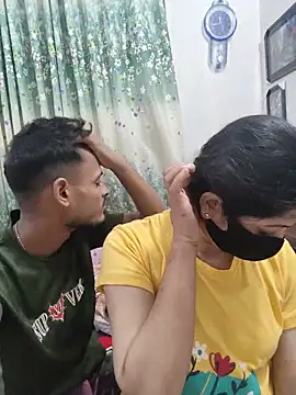 Couple-202 live sex cam