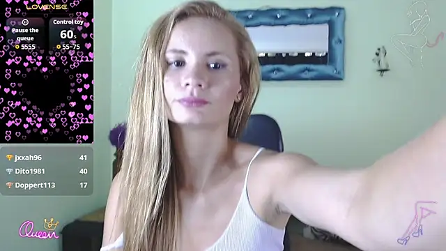 _Victoria_Jones_ live cam on StripChat