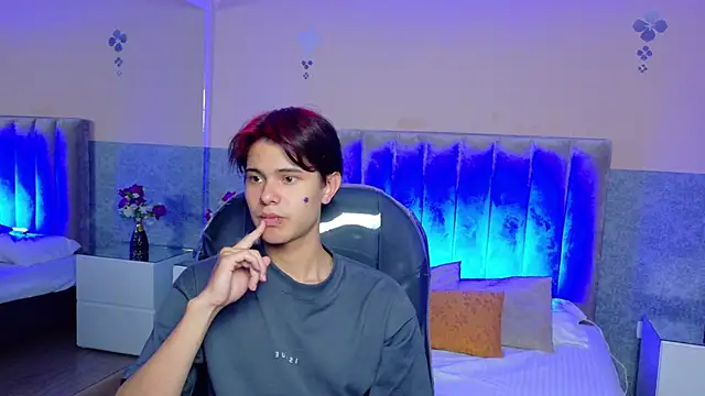 Derek_Sinn webcam