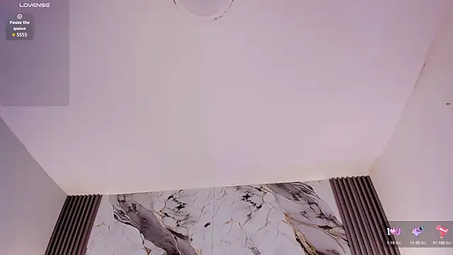 TianaaJackson webcam