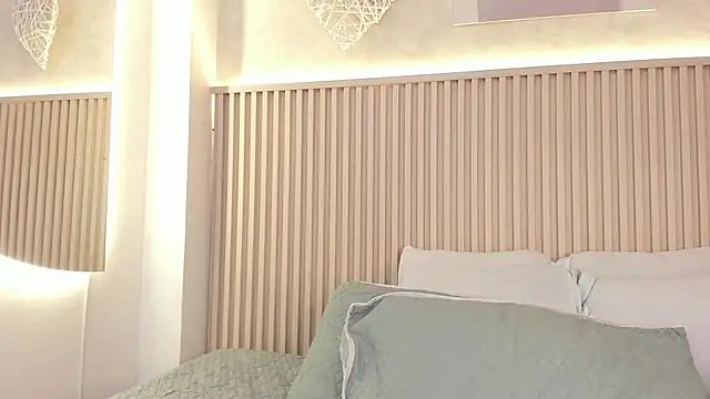daiana_curly webcam