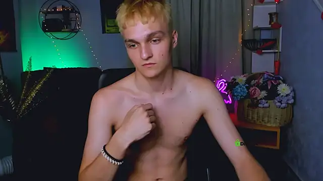 john_lik live cam on StripChat