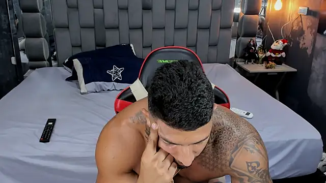 JackMclain webcam