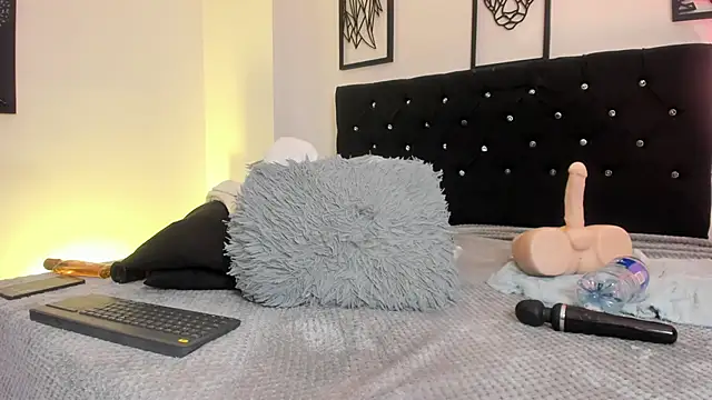 FelinaJohnson webcam