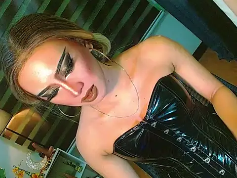 HOLLYWOOD_QUEEN_88 webcam