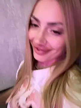 Elizabeth_Tay webcam