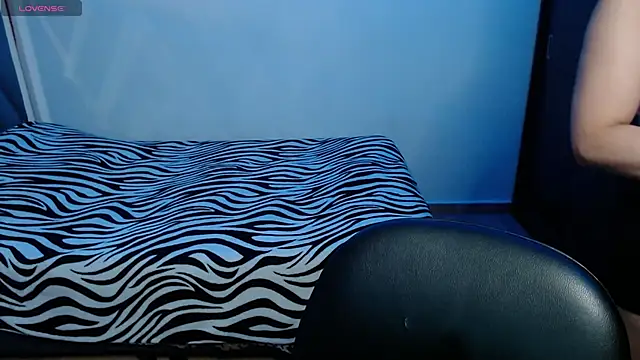 paula_lopez__ webcam