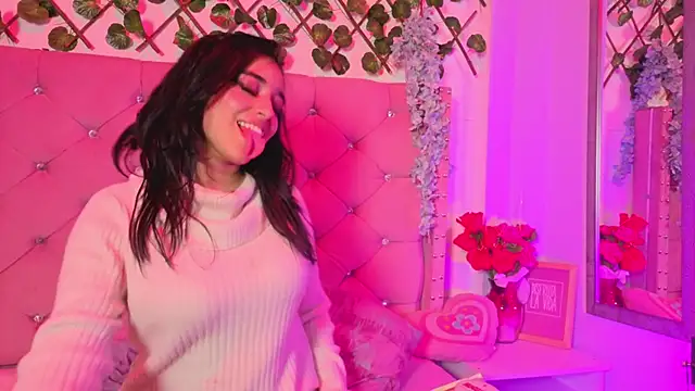 kira-berry (F young) - 🌸Show tits🌸