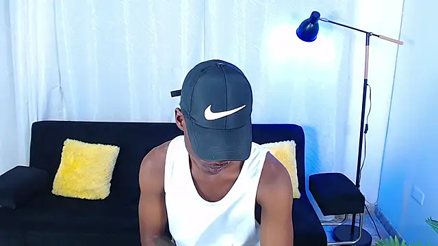 alexaandro18 webcam