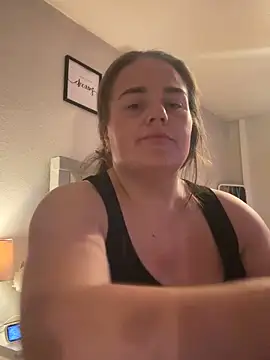 bustygem_ (F milf) - Shake my BOOBS