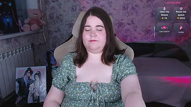 Watch Estelle_Hicks live on EroticFlix - High definition streams