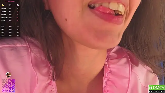 Watch EmmyNoel live on EroticFlix - High definition streams