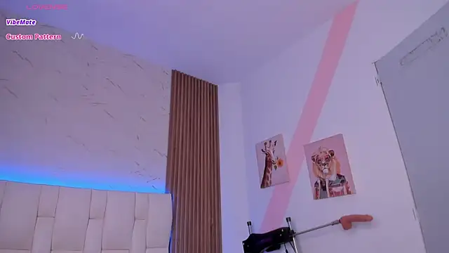 Watch isabella_whiithe live on EroticFlix - High definition streams