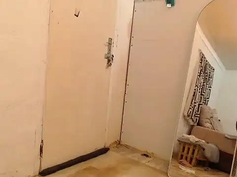SALTRYHIPS29x webcam
