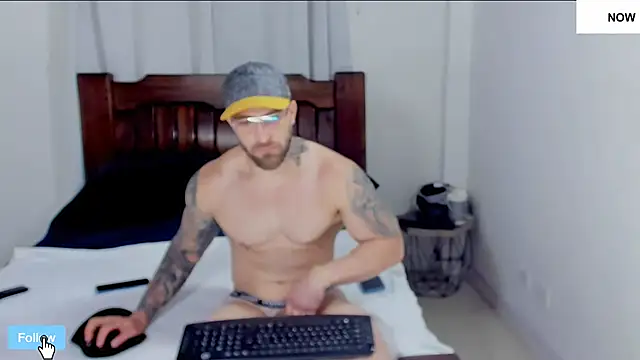 Hunter_Hoott webcam