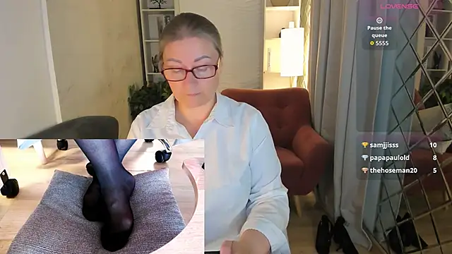 Alexandra_Kind webcam