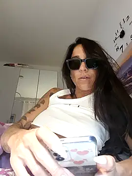 sexy7883 - Sexy7883's free webcam - UK Sex Cams