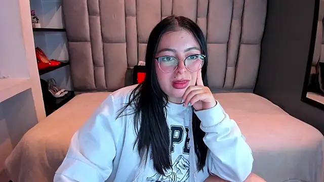 Watch MiaWils_ live on EroticFlix - High definition streams