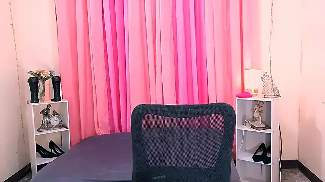 Mimi_Mckinley webcam