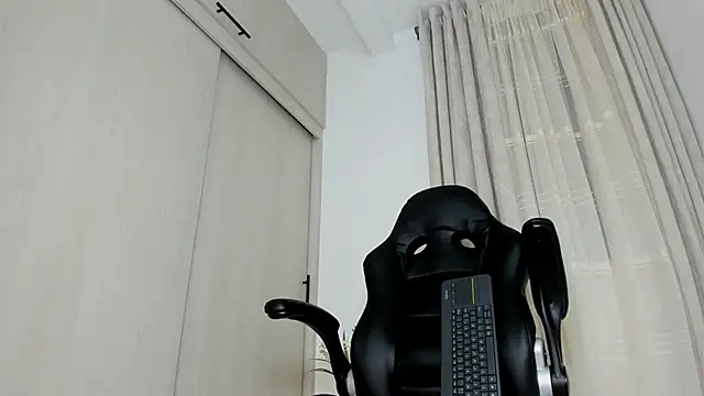 Biscuit_oliva live sex cam