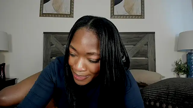 nicolesolace