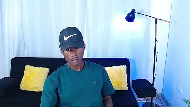 alexaandro18 webcam