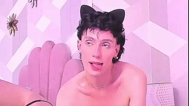 KylieMonnett webcam