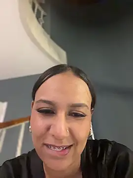 Watch MiilaBlake live on EroticFlix - High definition streams