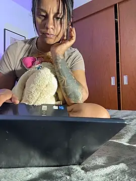 Watch J_loren live on EroticFlix - High definition streams