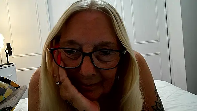 Chanel-56 webcam