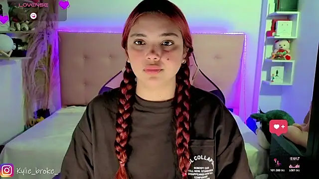 Kylie_brokee webcam