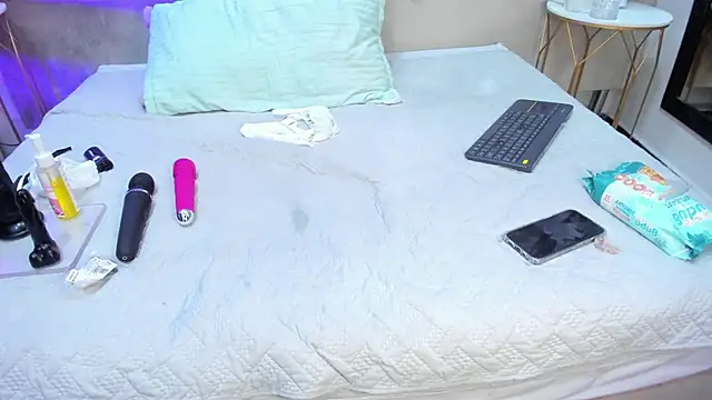 LezyTompson webcam