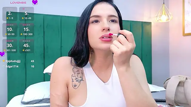 Watch Ashley_Evans22 live on EroticFlix - High definition streams