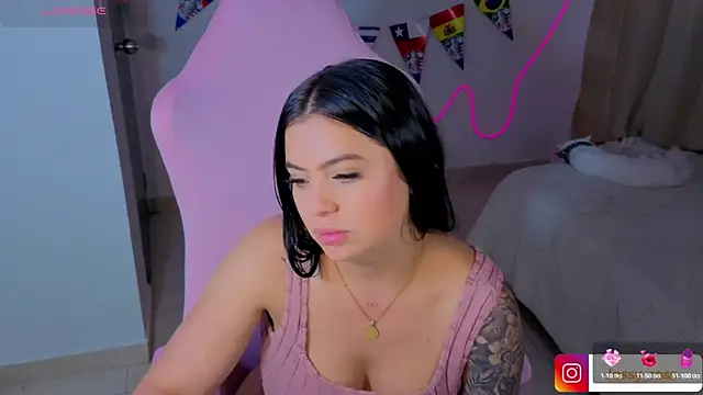 Watch Victoryyy_ live on EroticFlix - High definition streams