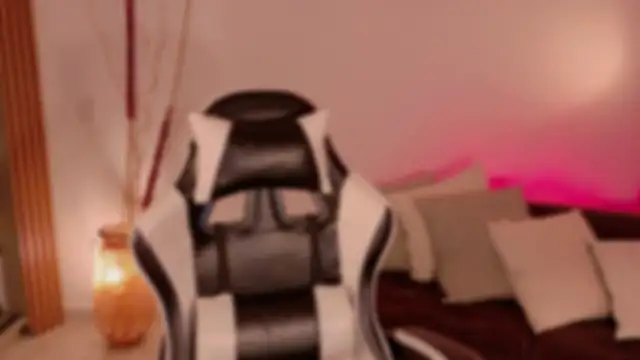 ChloeMoreti webcam