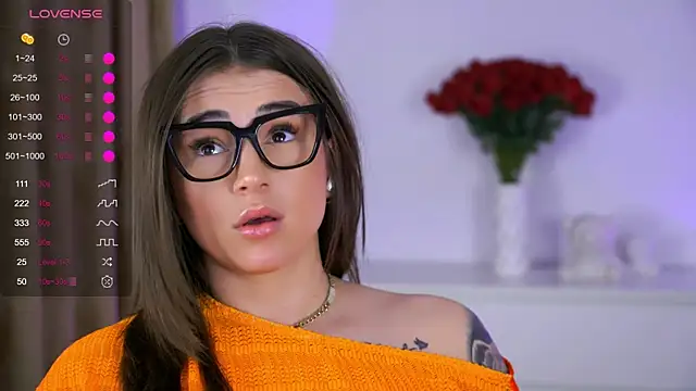 Watch AishaSins live on EroticFlix - High definition streams