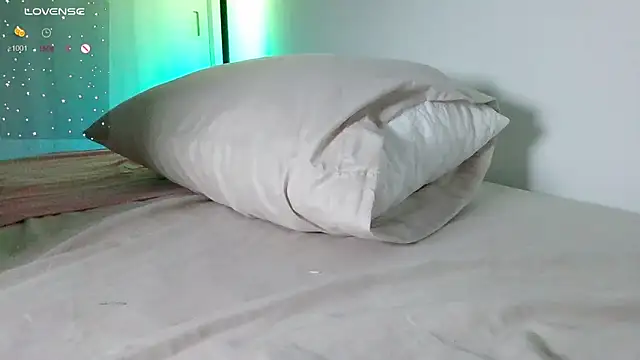 amy_innocent_1 webcam