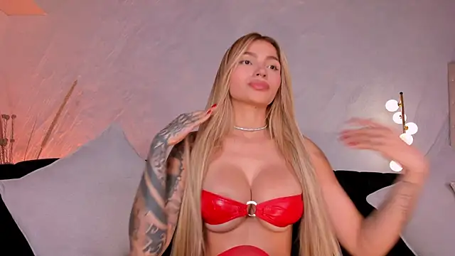 Watch LexieWayne live on EroticFlix - High definition streams