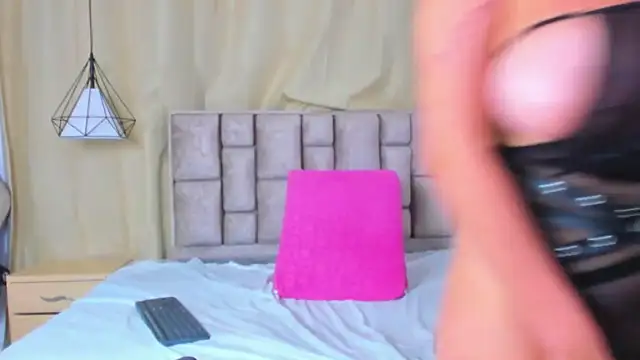 scarlettjohnson_'s live room